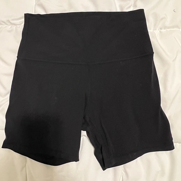 lululemon athletica Pants - Lulu lemon Align High Rise Shorts 6 Inch - Size 4